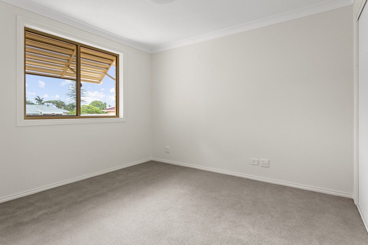 Modern 2 Bedroom Apartment with Large Balcony