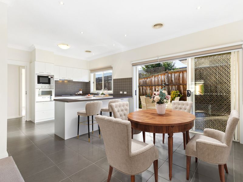 Updated Three-Bedroom Villa in Superb Location