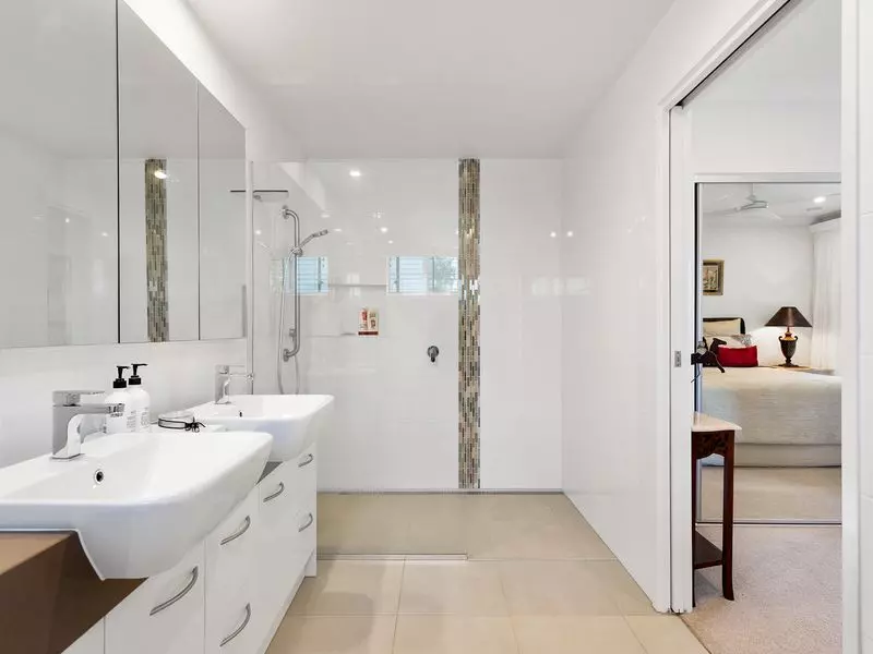 Sit Back, Relax and Watch the Tee Off From the First Hole