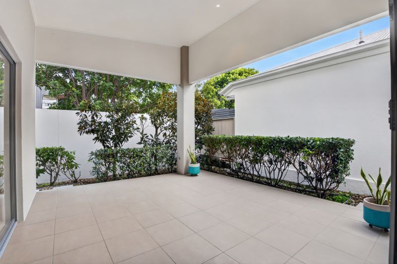 Site 33 - Established Sea Crest I