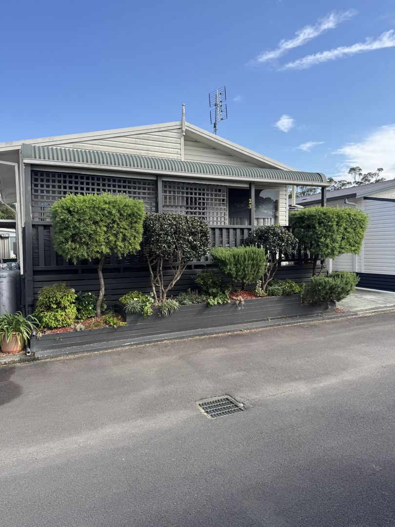 Charming two-bedroom in over 50s lifestyle community