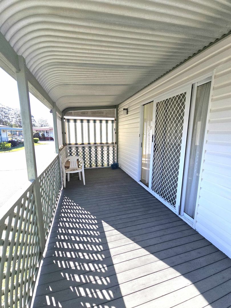 No Work Required – A Charming Home on a Corner Allotment is Move-In Ready!