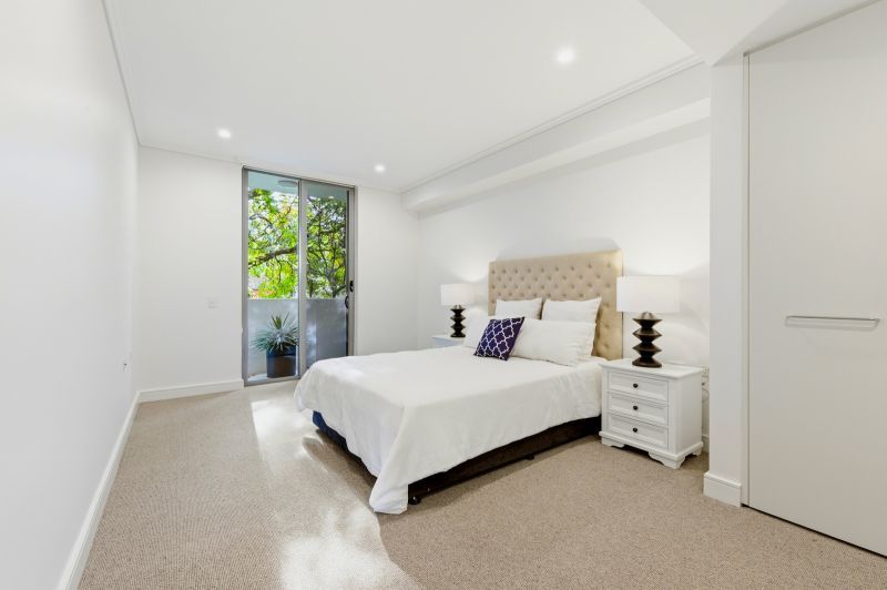 Elegant Apartment, Lush Surrounds