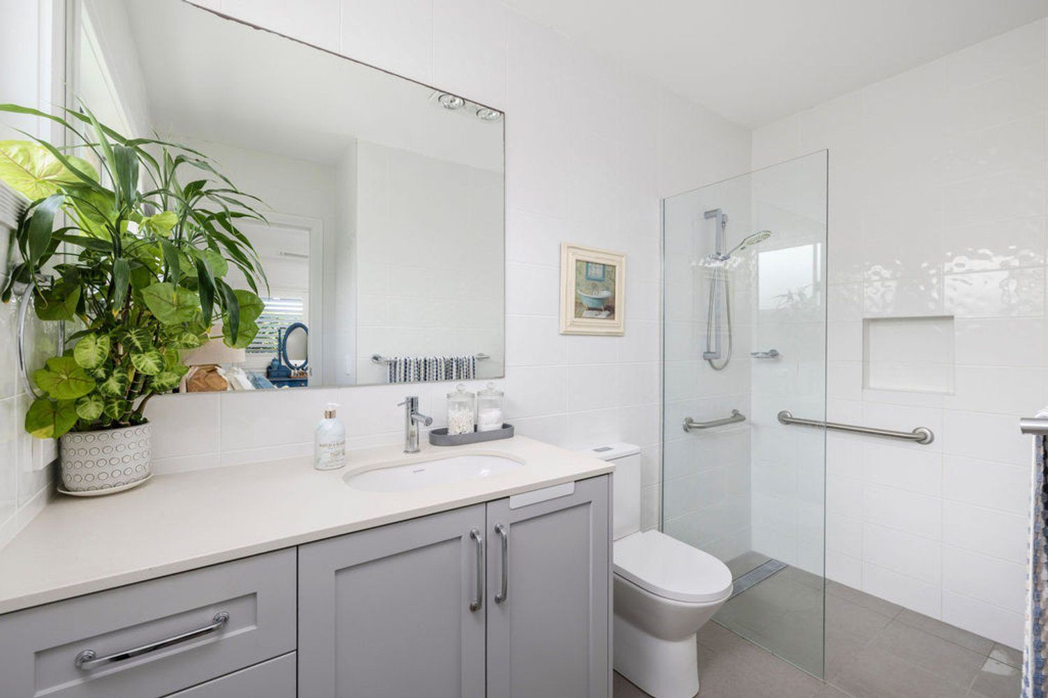 Premium Comfort and Style in a Superior Central Location