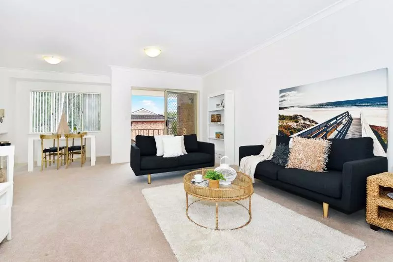 Ground Floor Unit with Easy Access to Erina Fair Shopping Centre