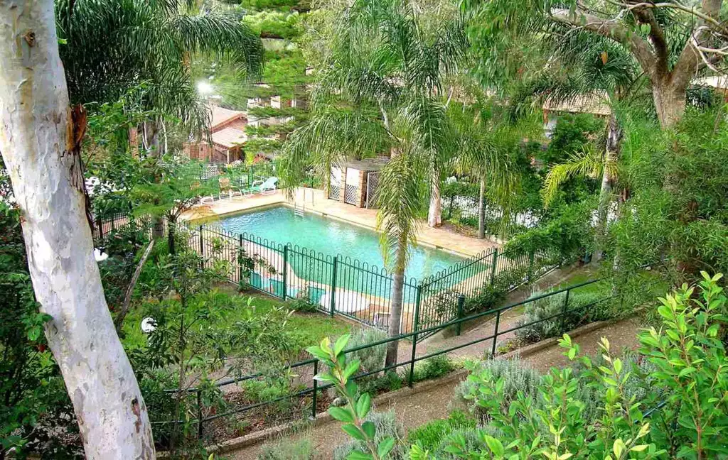 Charming, Stylish & Beautifully Refurbished Retirement Living
