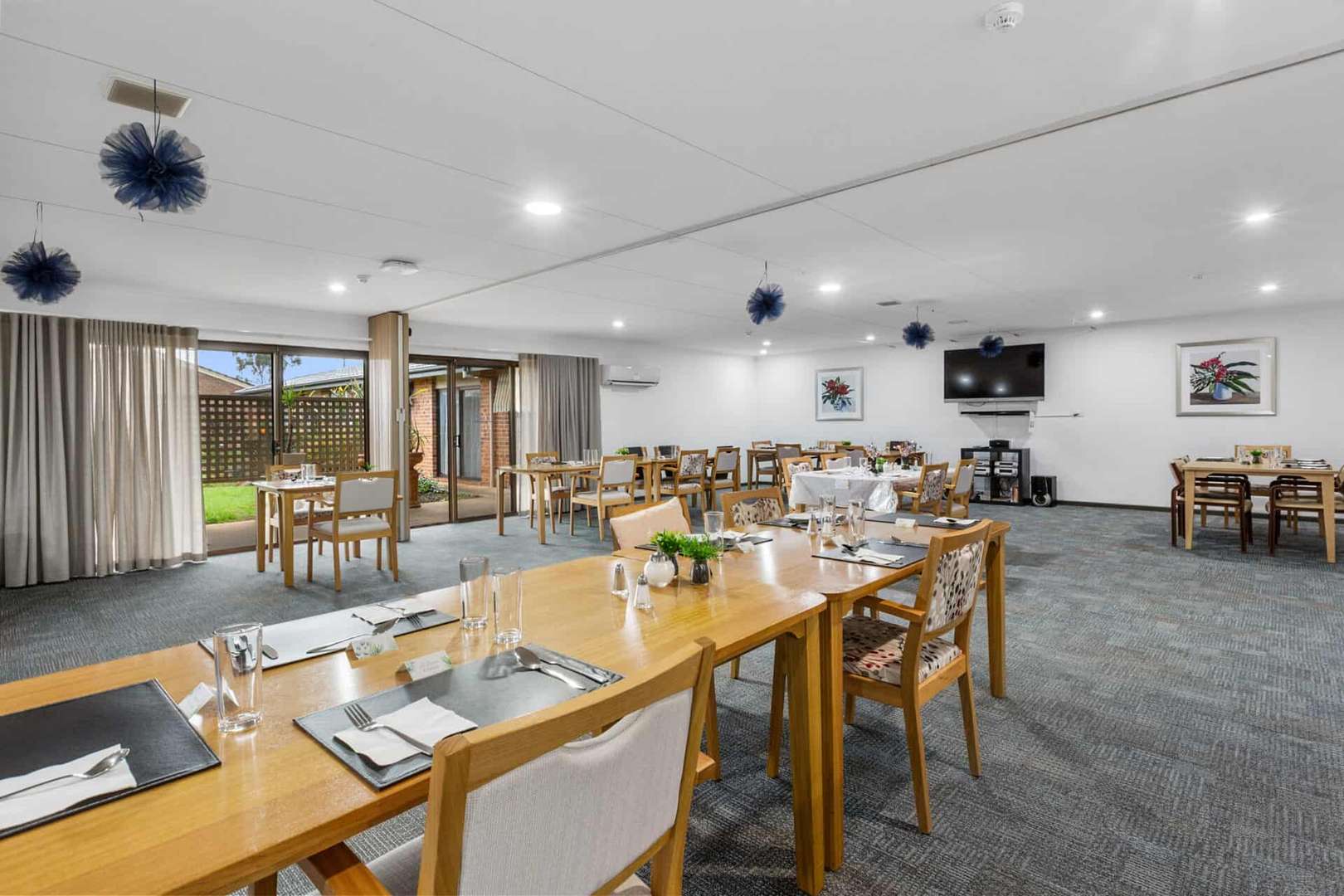 Resthaven Salisbury East ‘Manor Gardens’ Retirement Living offers 16 one-bedroom units, 30 two-bedroom units, and 26 serviced apartments.