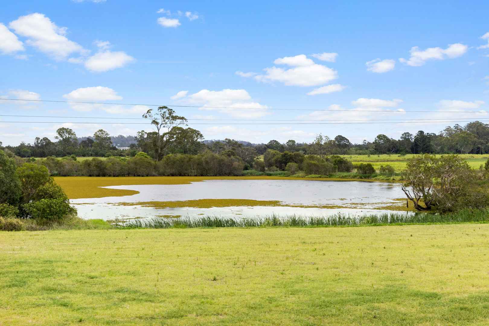 Great location for this home in Palm Lake Resort Eagleby