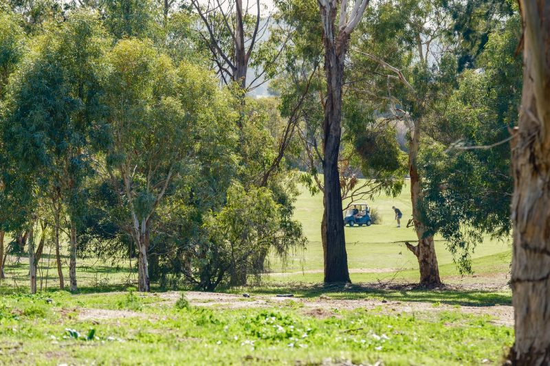 North facing 2-bedroom home with views of the Darling Ranges