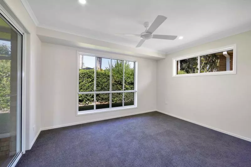 Garden Oasis, 3 Bedroom Villa, ready to go!