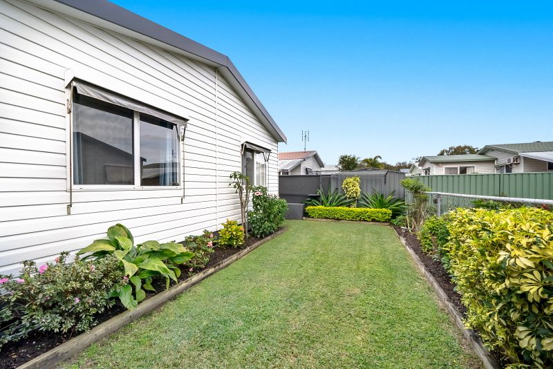 Tweed Broadwater Village, an Over 50’s Pet Friendly Lifestyle Village. 