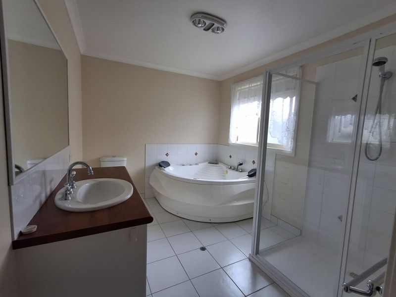 Spacious and ready to move in.