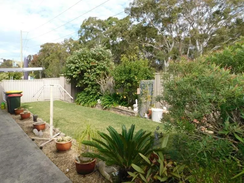 216 (Pre Loved) Lake Munmorah Lifestyle Village