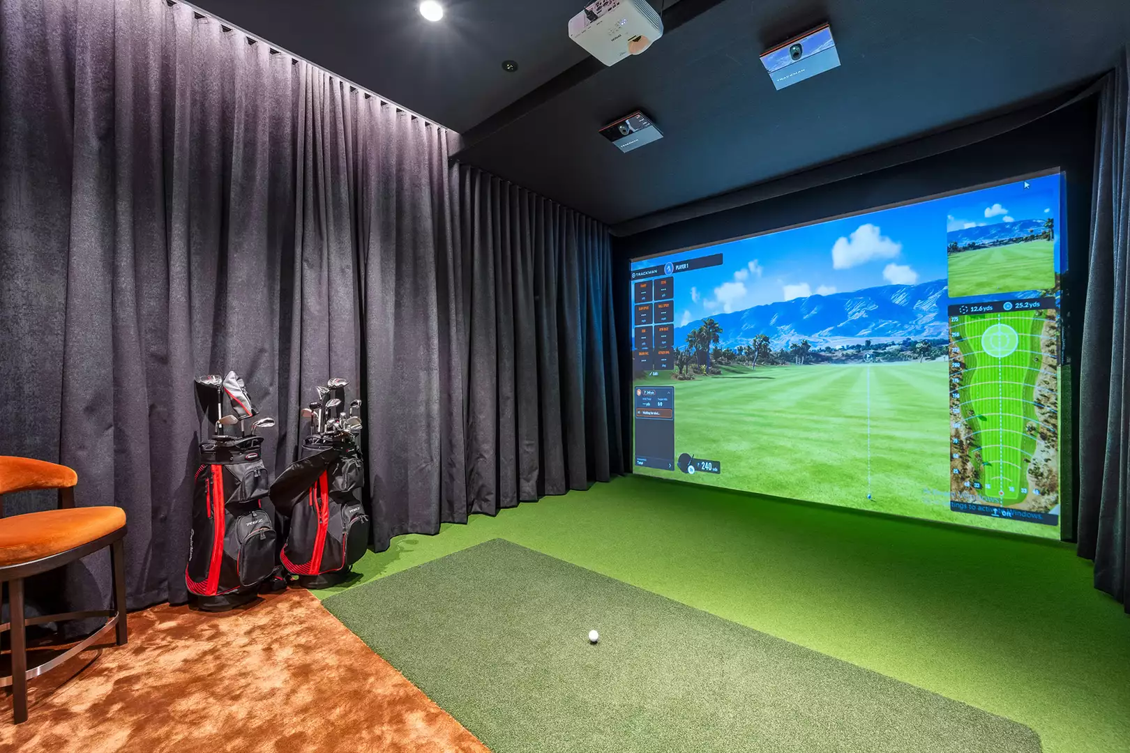 Residence 23 - Sophisticated living in two bedroom plus study residence