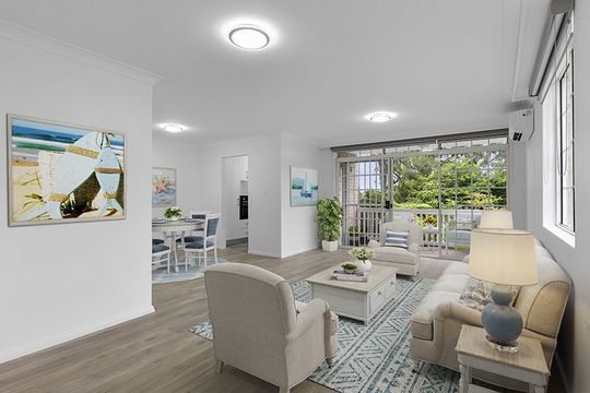 Newly renovated ground floor unit in perfect garden corner position.