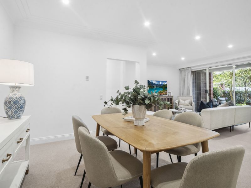 Light-filled two-bedroom residence
