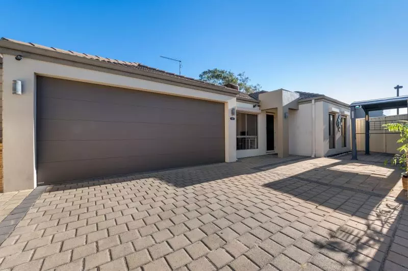 Spacious, Easy Maintenance Family Home!