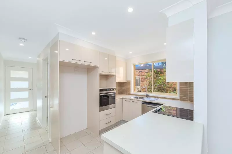 Low-Maintenance Villa with Covered Balcony