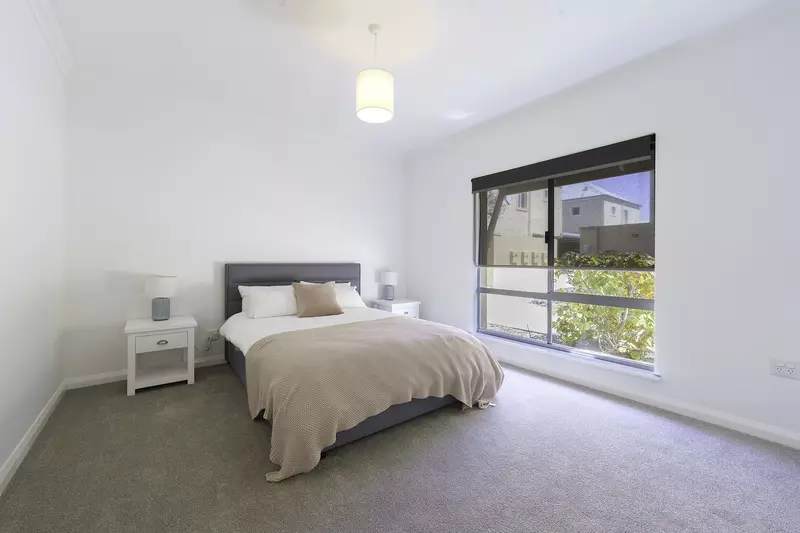 Parkside Apartment with Spacious Layout and Private Patio