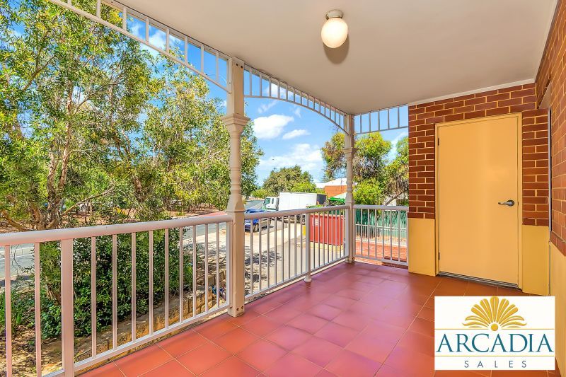 ARCADIA WATERS SWANBOURNE - 3 Bedroom 2 Bathroom Sensation