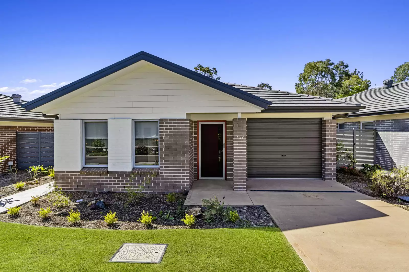 157/100 Gilchrist Drive, Campbelltown