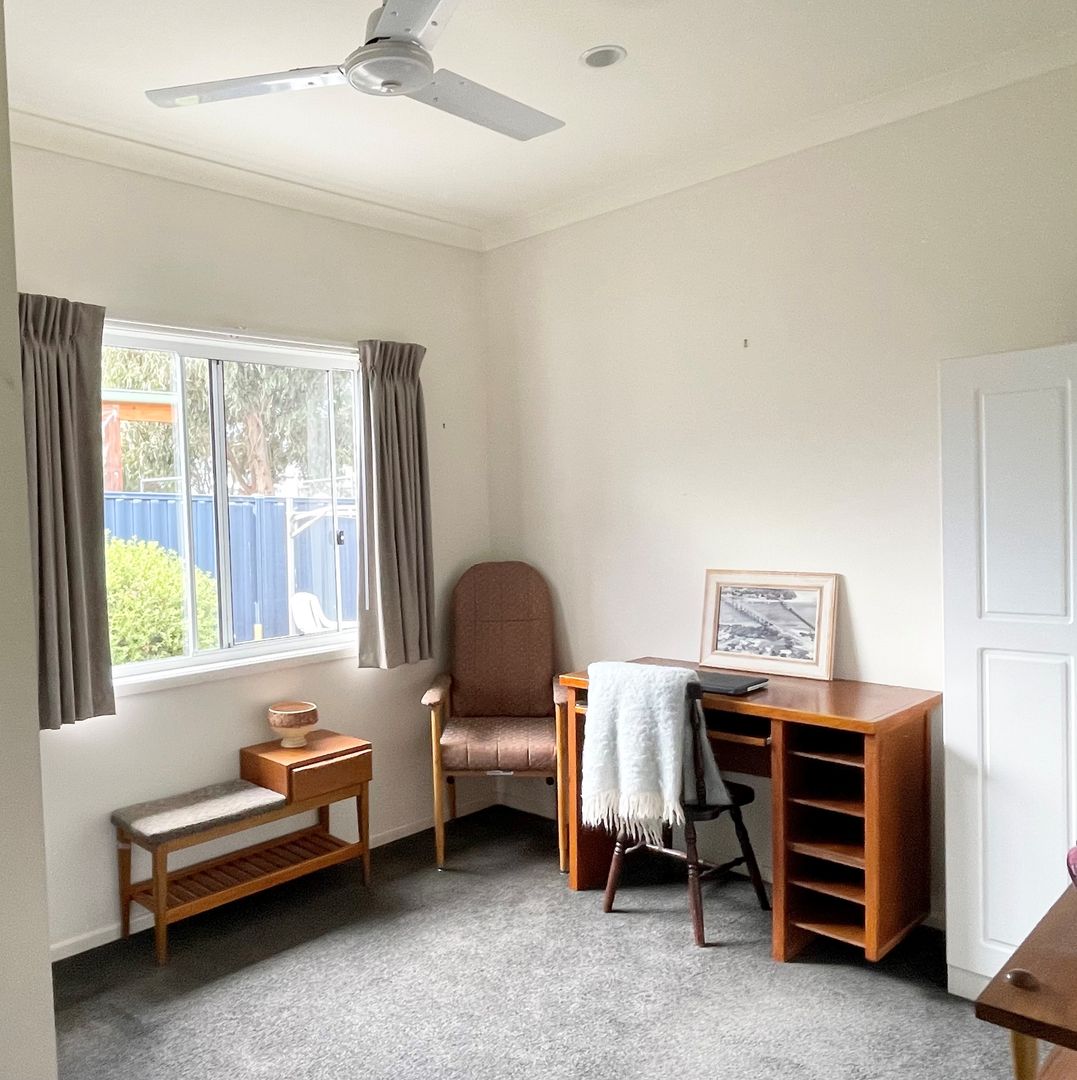 Turnkey home, ready for you to move in.