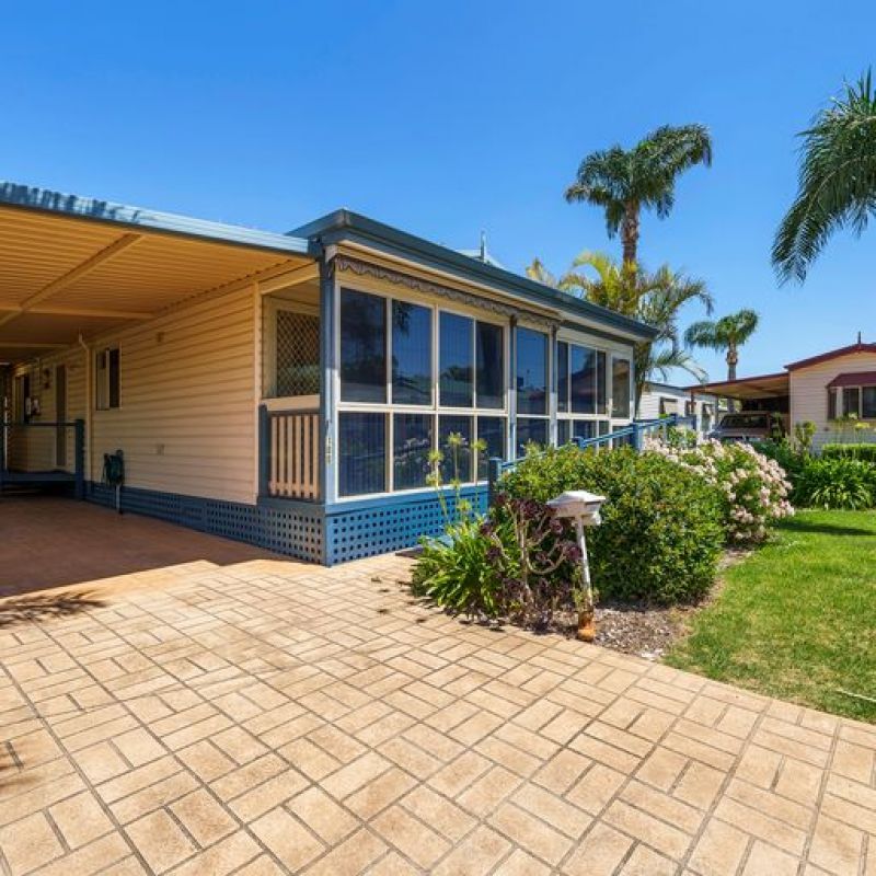 Riverside Gardens Estate - Site 100