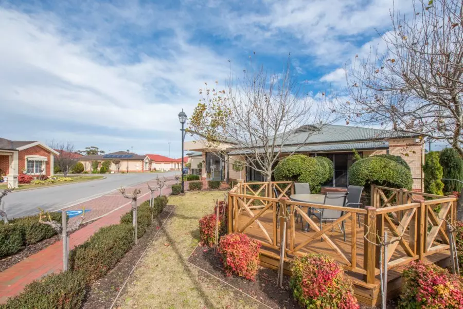 Move-In Ready Apartment with Upstairs Balcony and Fresh Updates
