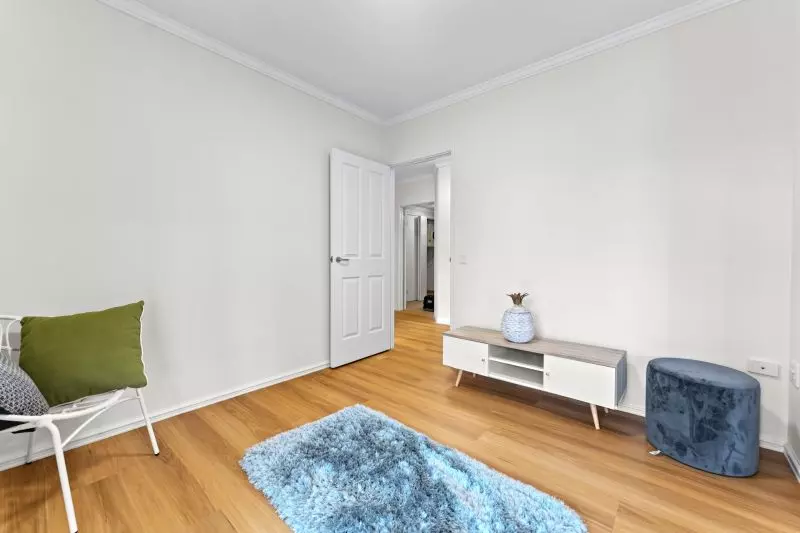 Three Bedroom Retirement Home, Don't Miss Out.....