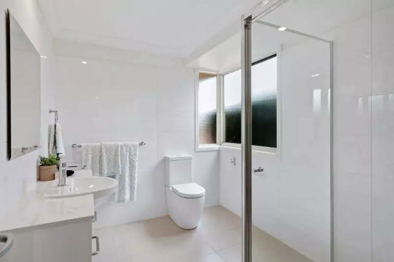 Sought after villa overlooking parklands