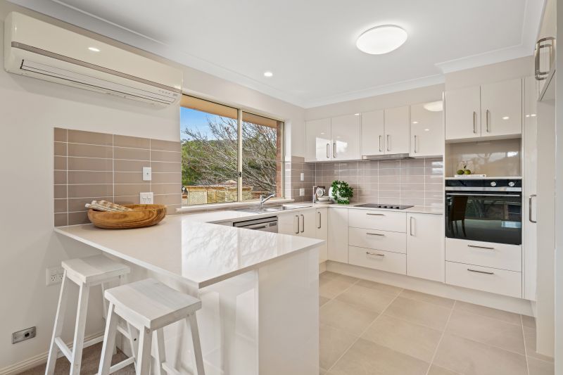 Spacious home just steps away from village amenities and Erina Fair