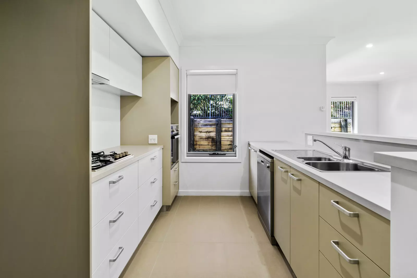 157/100 Gilchrist Drive, Campbelltown