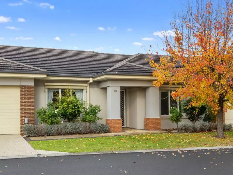 Elegant Three-Bedroom Villa Opposite the Community Centre