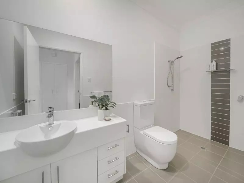 Elegant villa with flexible study space