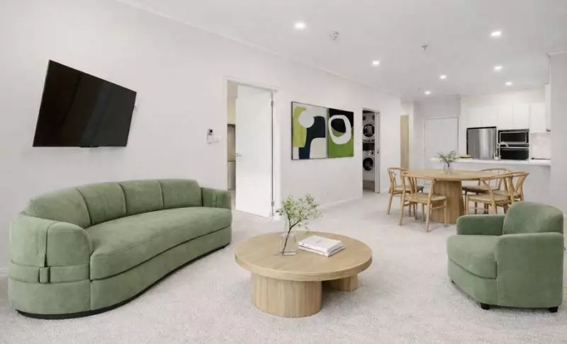 Light and bright apartment