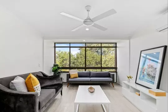 Serene top-floor apartment in a prime location