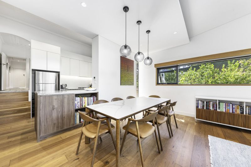 Enviable private position in a quiet but convenient street