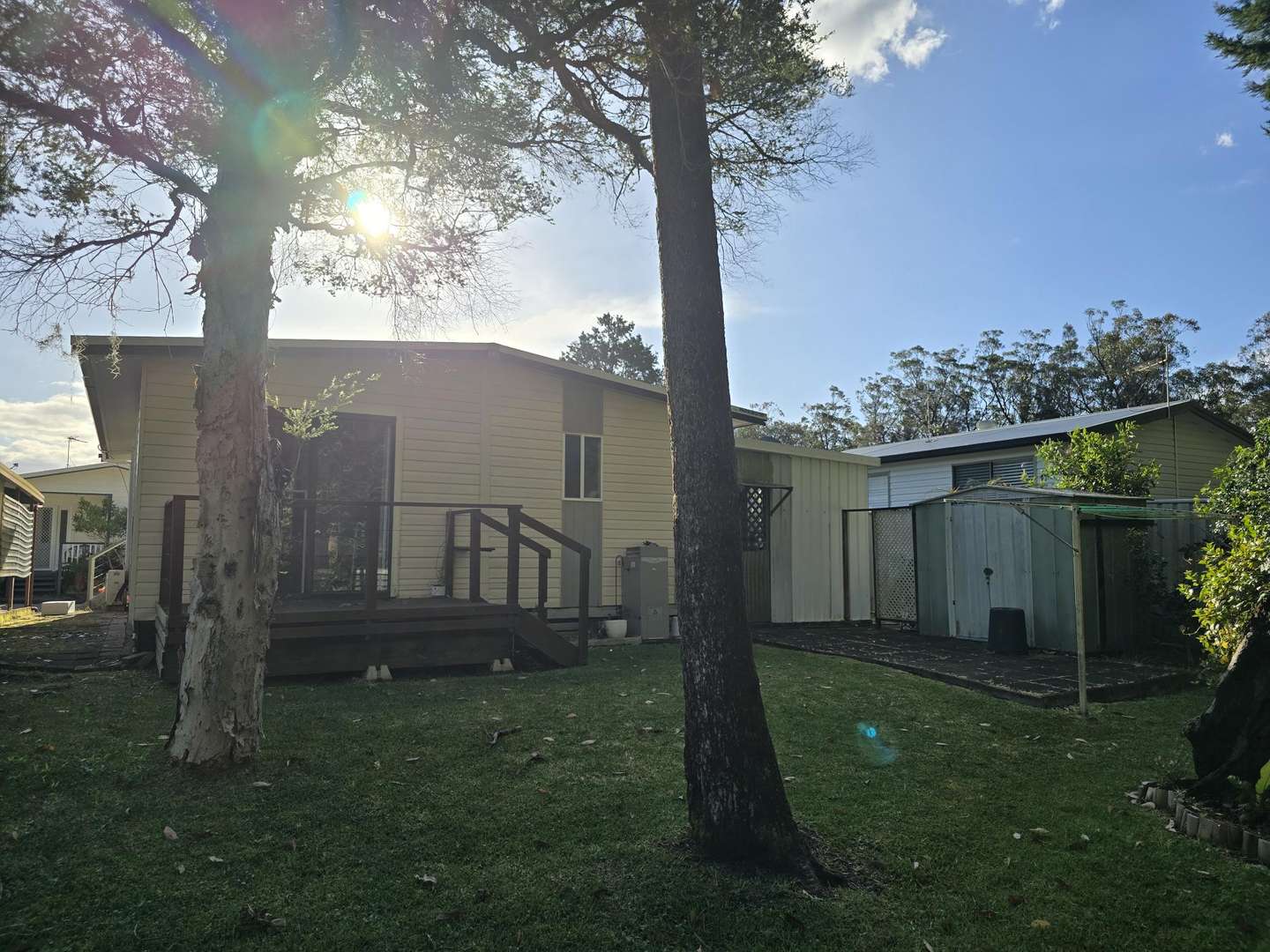 DEPOSIT TAKEN / UNDER CONTRACT - Fabulous garden allotment - Bushland setting - 2 Bedrooms