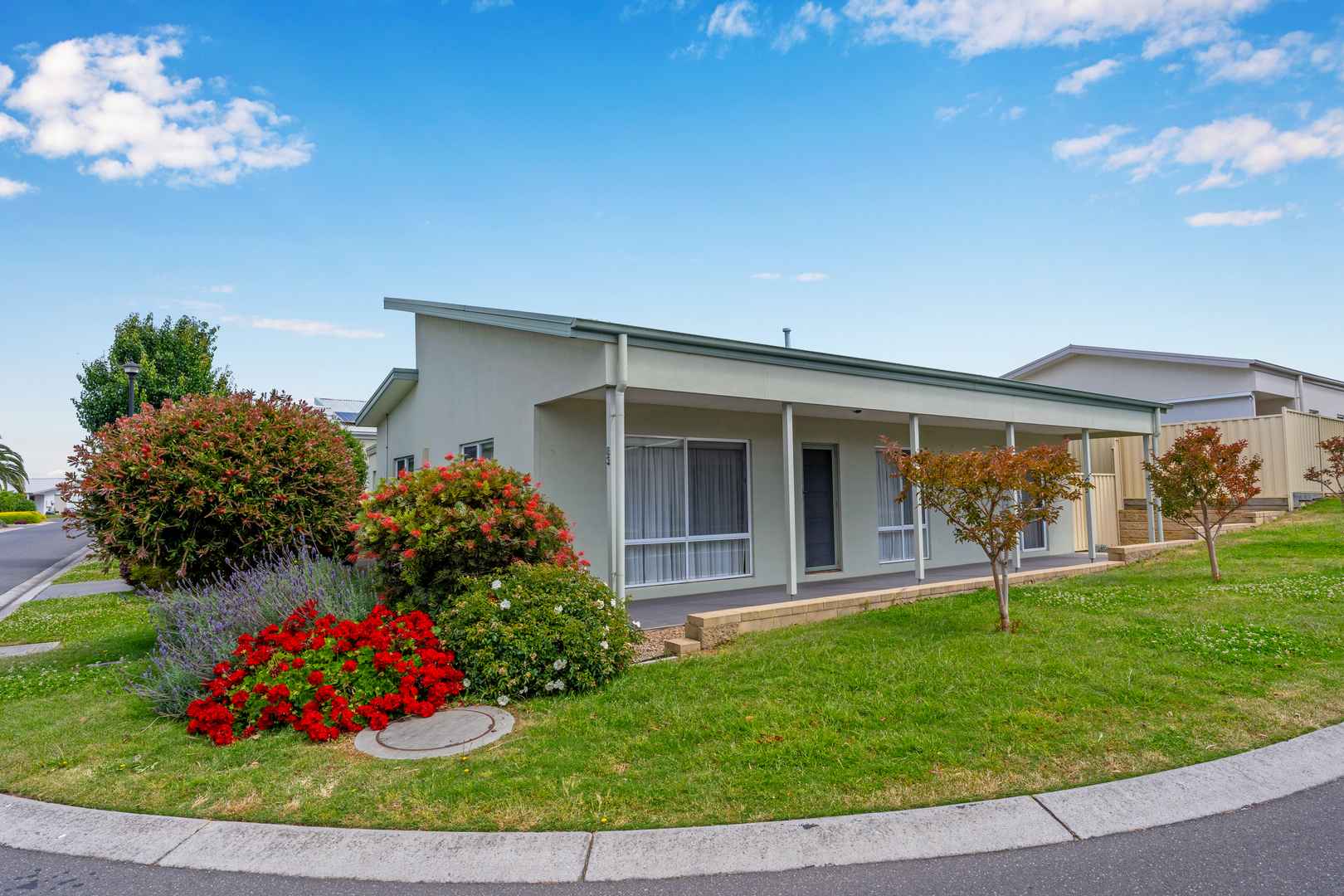 HOME 83 PALM LAKE RESORT TRUGANINA