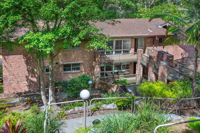 Fully Refurbished Large 3 Bedroom Unit with a Stunning Bushland Outlook