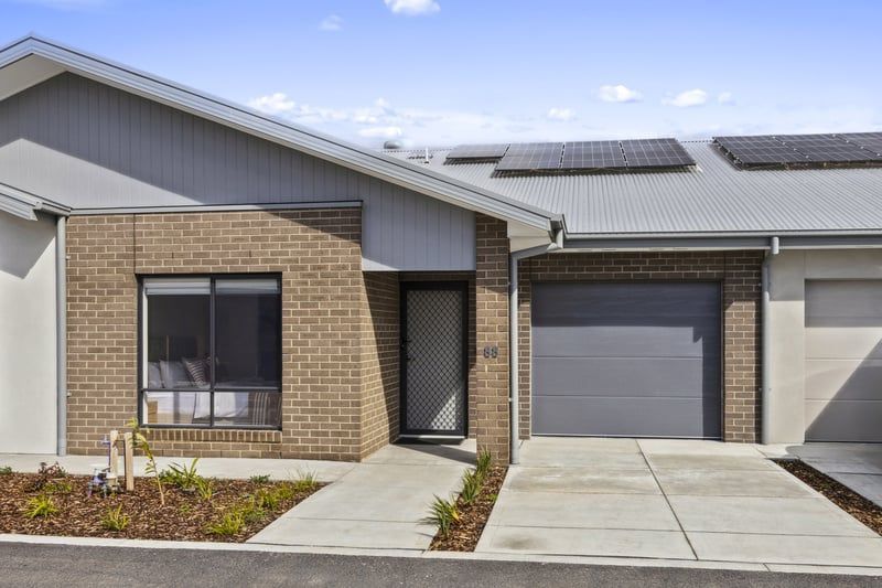 Elegant New 'Peacock' Floorplan Retreat with Open-Plan Design