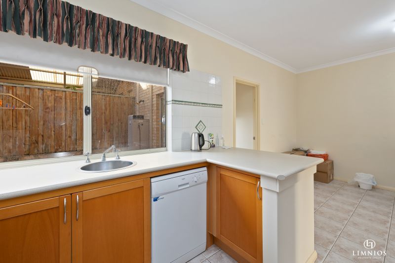 Top Of The Hill With City Views!