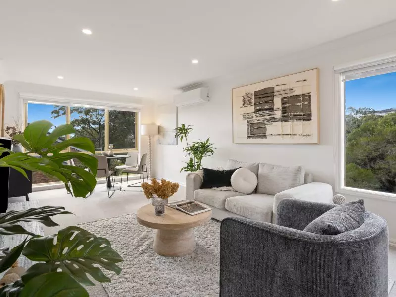 DEPOSIT TAKEN - Contemporary First Floor Unit with Tanti Creek Reserve views