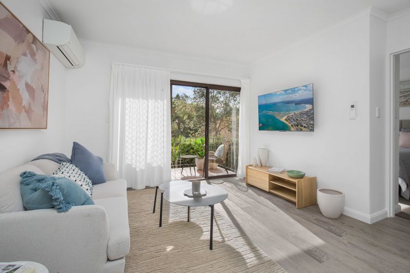 Apt 10 – Fully renovated north-facing 1-bed