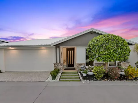 Palm Lake Caloundra Cay - Home 22 (Tulum) Over 50's Luxury Lifestyle Resort