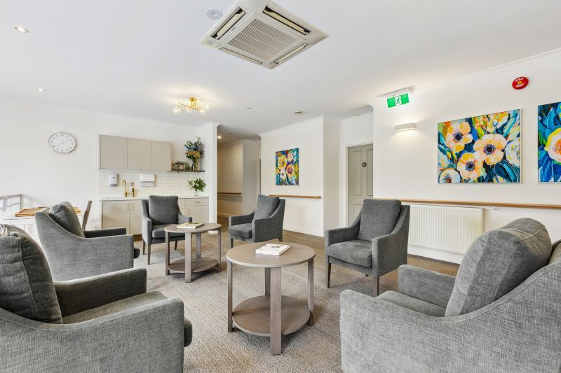 North-facing studio apartment with private juliet balcony