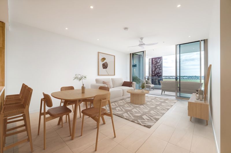 Sophisticated Living with Northern Light and Premium Inclusions