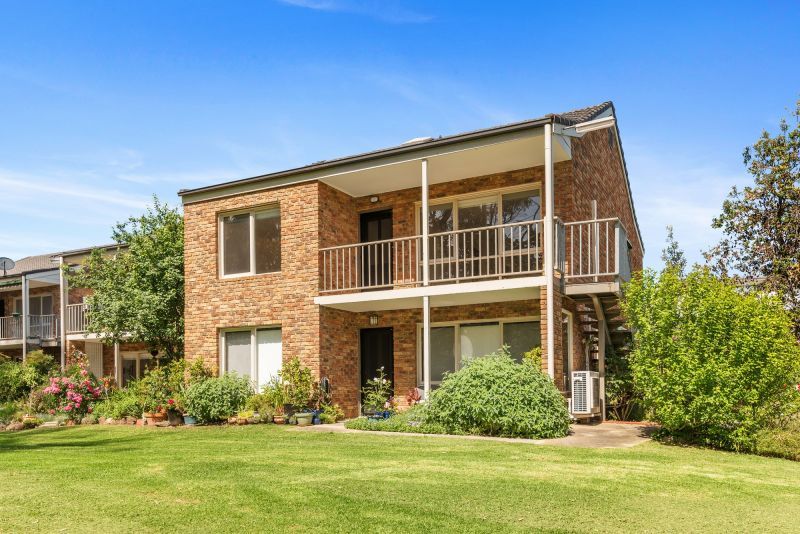 DEPOSIT TAKEN - Delightful 2br unit overlooking Tanti Creek