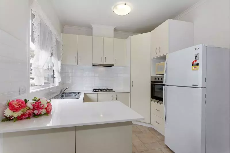 Cosy One Bedroom Unit!