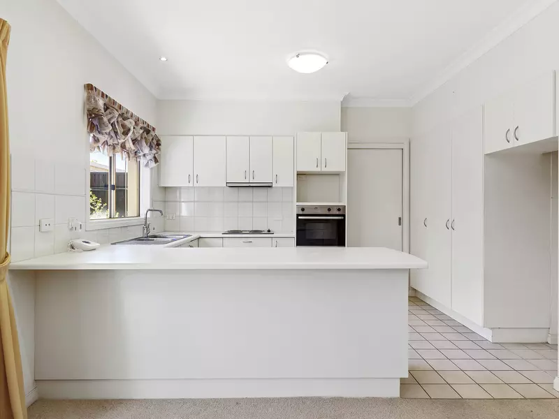 Modern Villa with Garden Retreat